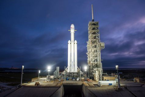 ten lua falcon heavy - elle man 6