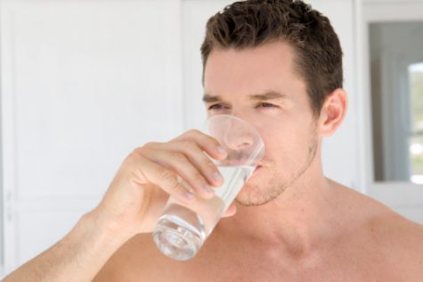 Uống đủ 2,5-3 lít nước mỗi ngày để cơ thể khỏe mạnh