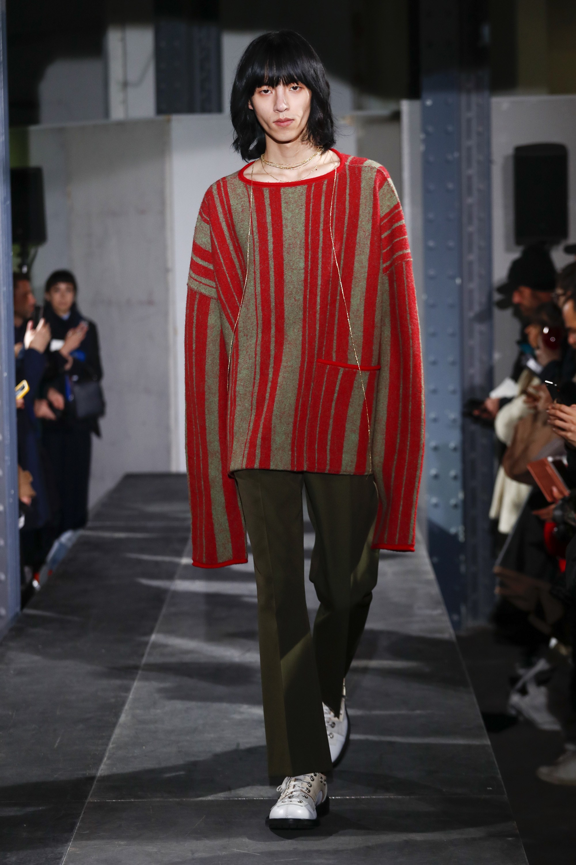 ELLE Man Style Calendar phối chuẩn với họa tiết kẻ sọc (19 – 2822017) (9)