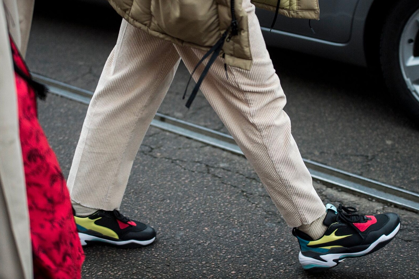 Thời trang đường phố Milan tại tuần lễ Thời trang Thu-Đông 201819 (24)