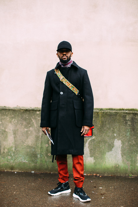 Street style nổi bật tại Tuần lễ thời trang Paris Thu-Đông 2018 (18)