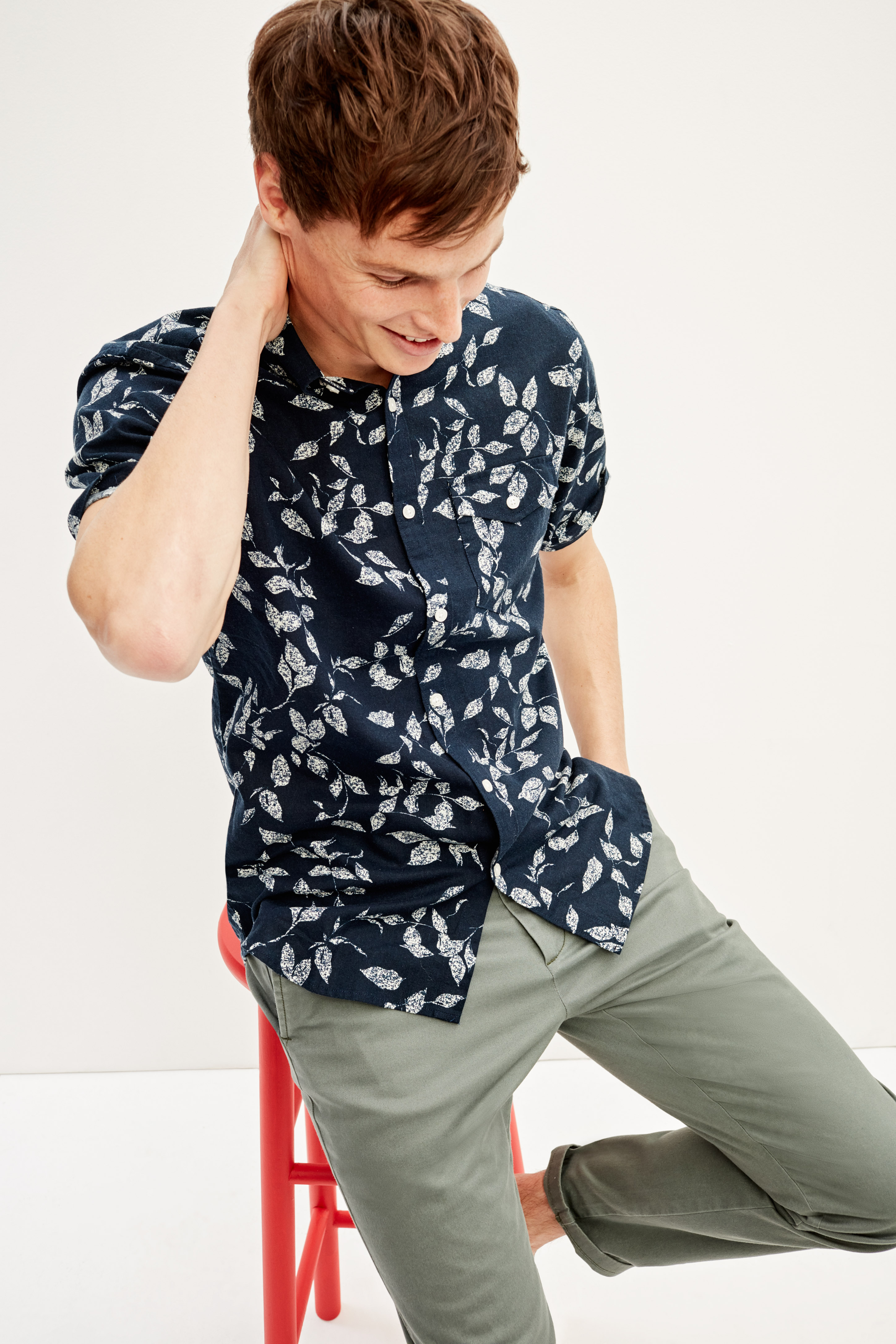 xu hướng thời trang hè 2018 old navy - elle man 35