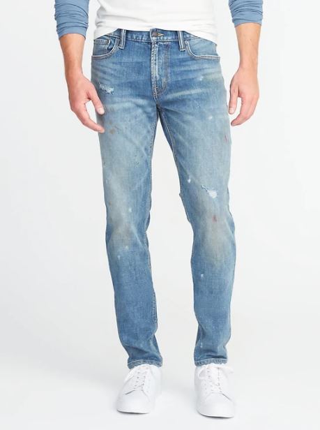 xu hướng thời trang hè 2018 old navy - relaxed slim built-in flex distress jeans - elle man 1