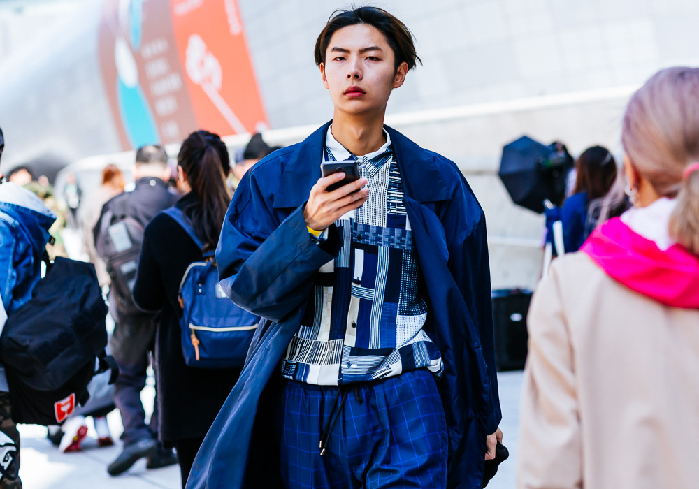 Cá tính thời trang đường phố tại Tuần lễ thời trang Seoul Thu-Đông 2018 (18)