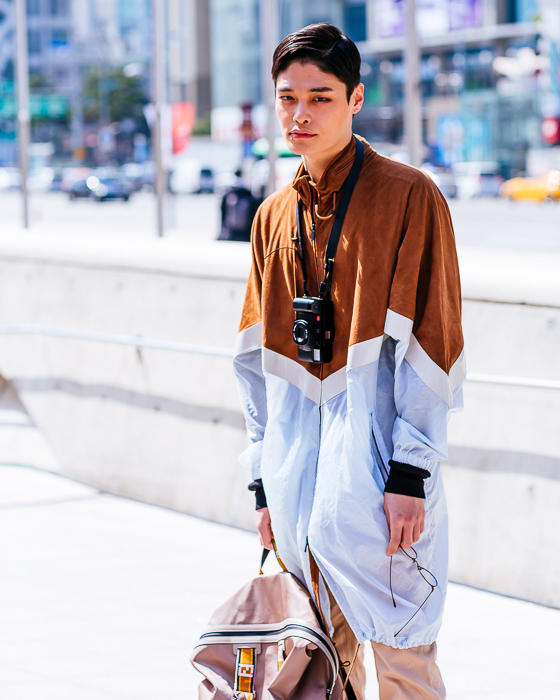 Cá tính thời trang đường phố tại Tuần lễ thời trang Seoul Thu-Đông 2018 (19)