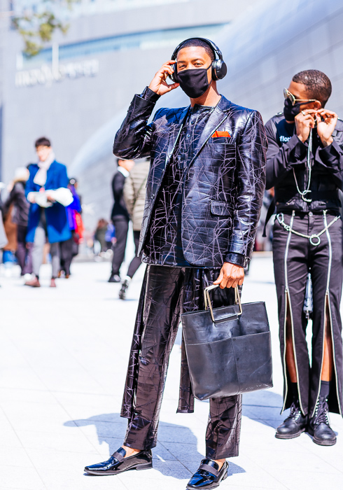 Cá tính thời trang đường phố tại Tuần lễ thời trang Seoul Thu-Đông 2018 (24)