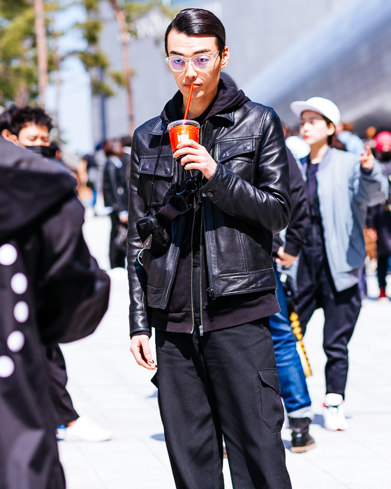 Cá tính thời trang đường phố tại Tuần lễ thời trang Seoul Thu-Đông 2018 (25)