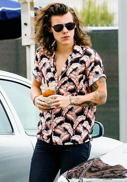 thời trang mua hè - sơ mi floral source the idle man - elle man 1