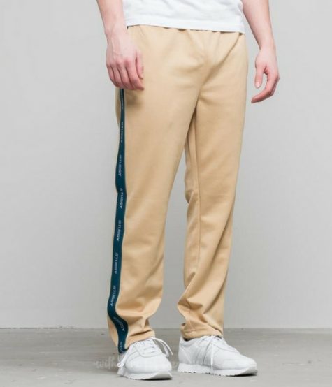 quan ke soc - stussy - elle man 3