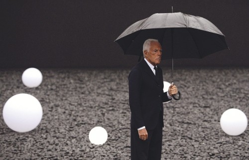 Nhà thiết kế thời trang Giorgio Armani