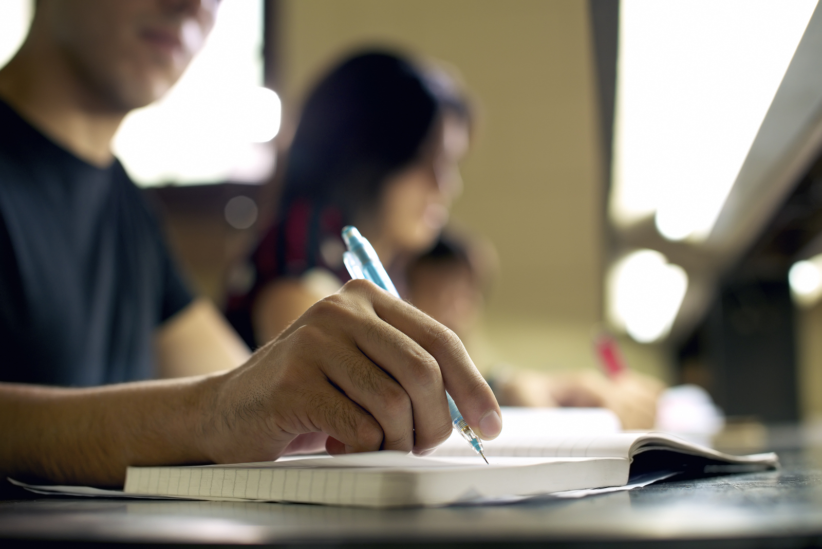 Học cách dùng tiền ở tuổi 20