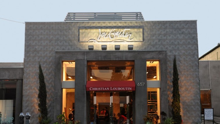 cửa hàng giày thời trang nam Christian Louboutin tại Milan