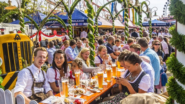 le hoi bia Oktoberfest