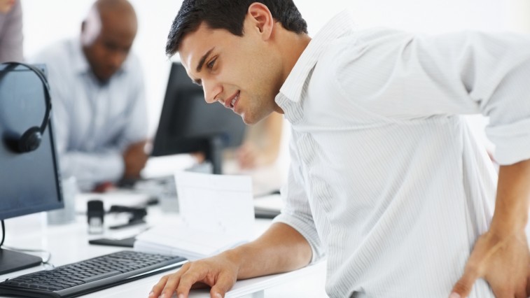 Ngồi phòng lạnh quá lâu gây ảnh hưởng không tốt đến sức khỏe
