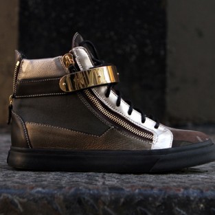 20 kiểu giày sneaker nam hot năm 2015 - Sản phẩm Superyacht của Giuseppe Zanotti - elleman