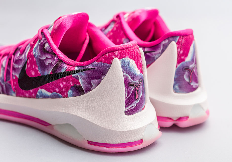 Nike KD 8 "Aunt Pearl" - Đôi giày bóng rổ vô cùng ý nghĩa