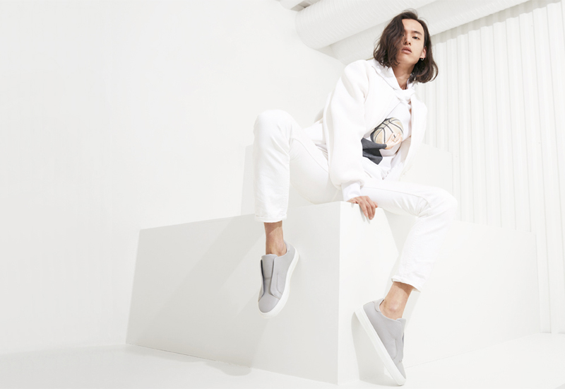 6 thương hiệu giày thời trang tối giản đình đám hiện nay