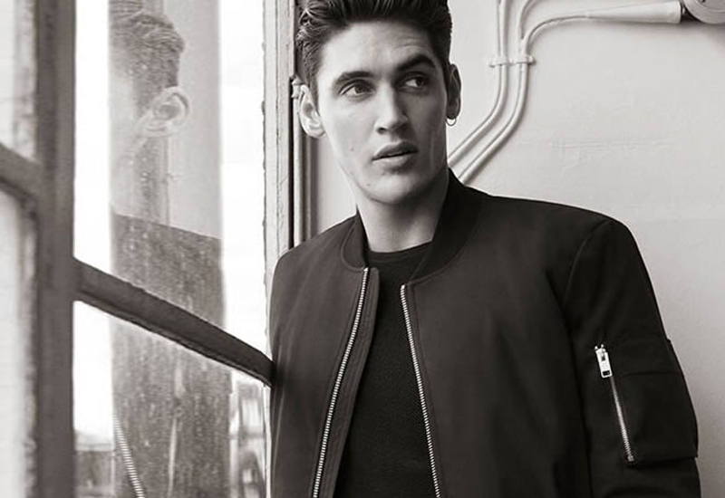 Đen – Kẻ uy quyền trong mọi phong cách thời trang