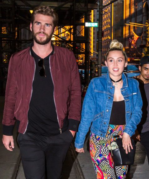 phong-cach-thoi-trang-Liam-Hemsworth-bomber-1-elle-man