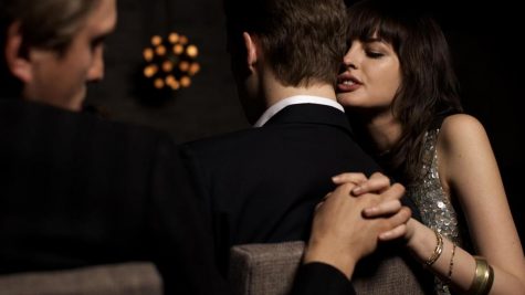 chuyen hen ho - cheating girl - elle man