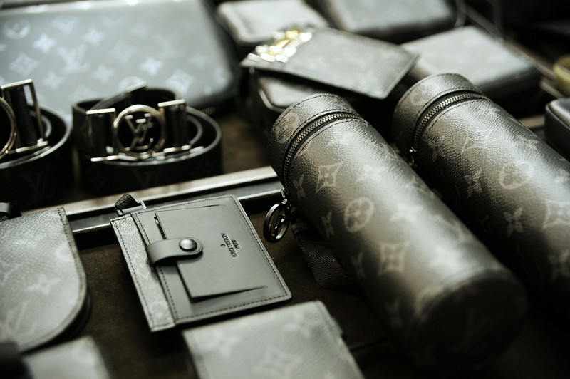 monogram eclipse - louis vuitton - elle man
