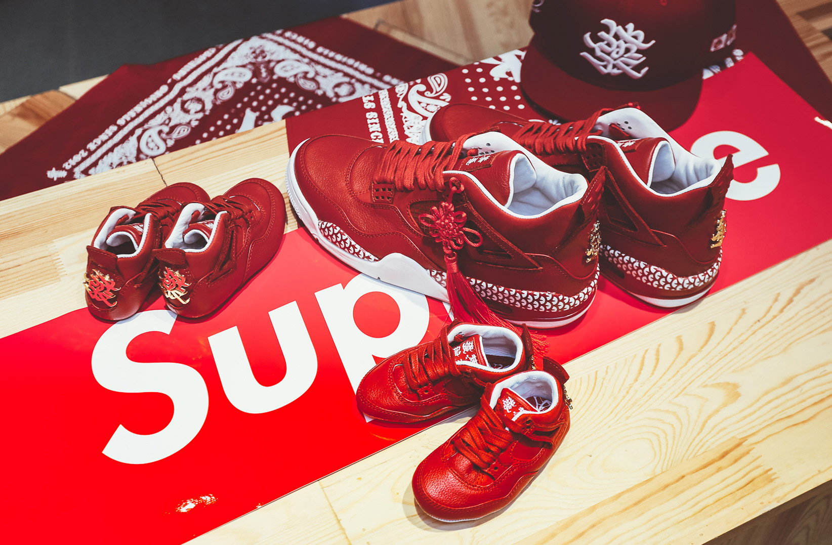 Nike mừng Tết cổ truyền với Air Jordan 4 “CNY” Custom