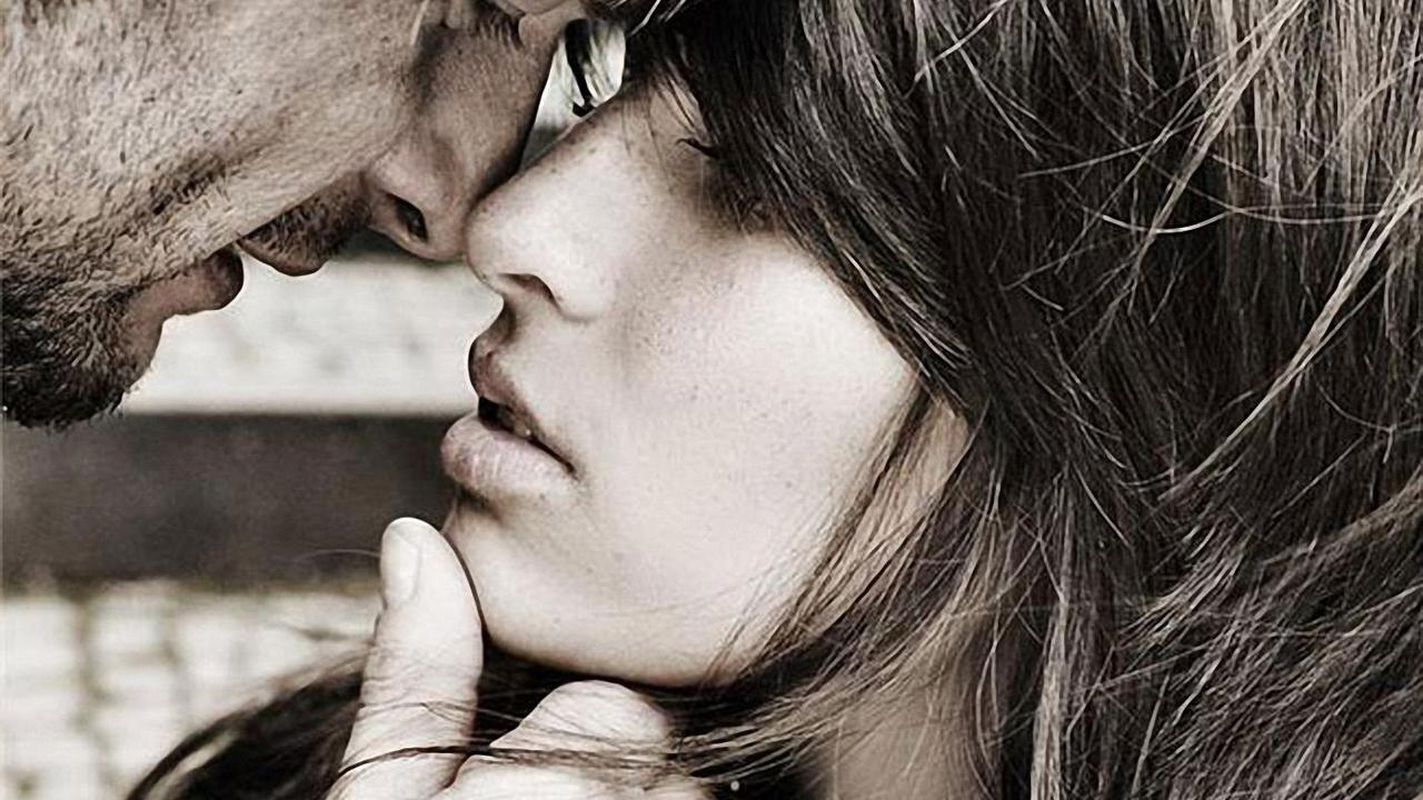 Đôi khi trong chuyện tình yêu, chúng ta quên mất nửa kia của thế giới