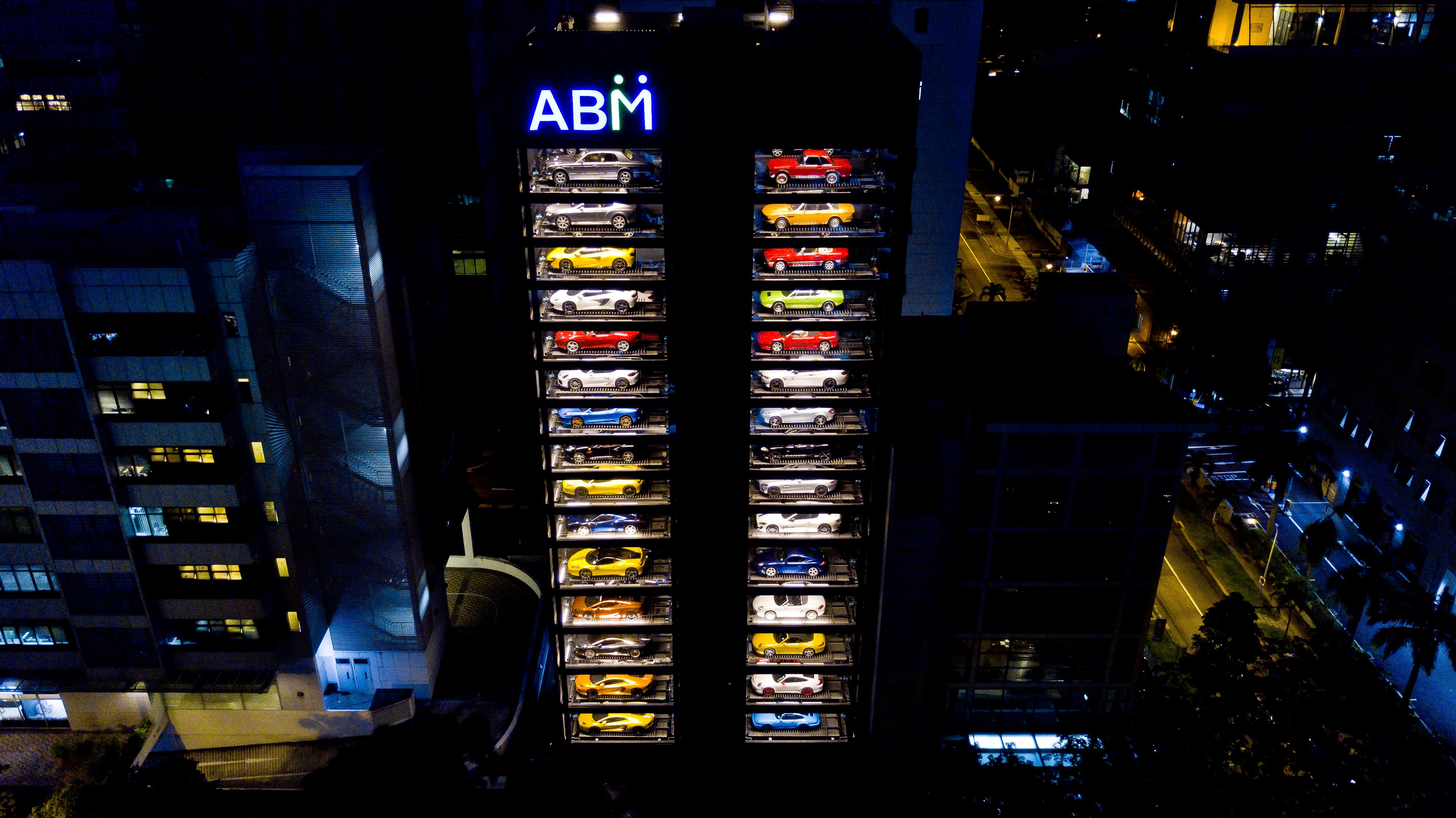 autobahn motors - vending machine - elle man 5