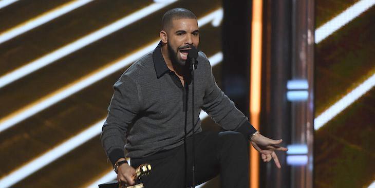 Drake-Billboard-Music-Awards 2