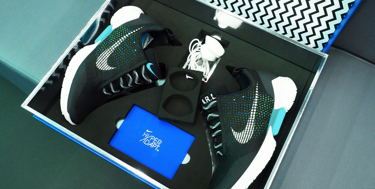 thuong hieu Nike n Amazon - elle man 1