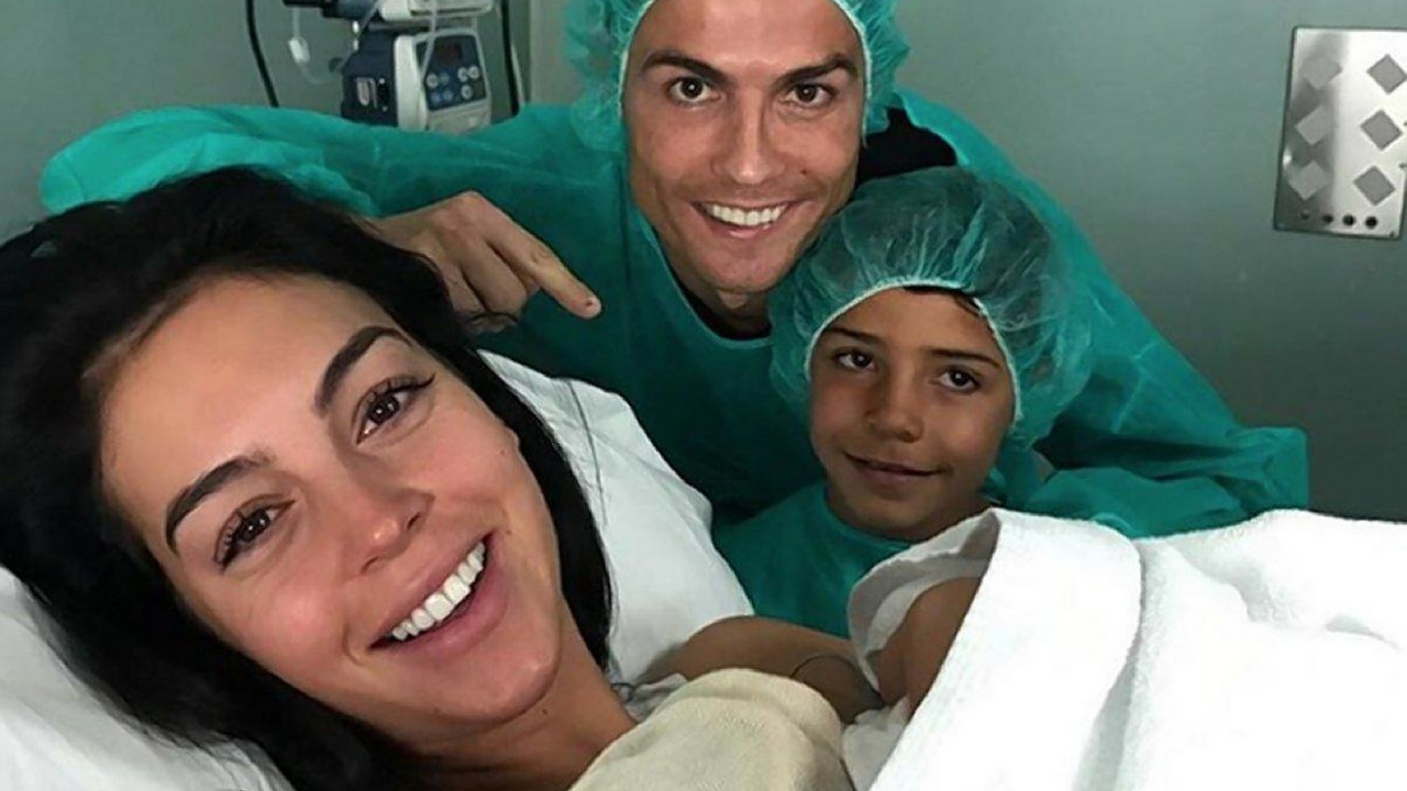 Cristiano Ronaldo - elle man featured image