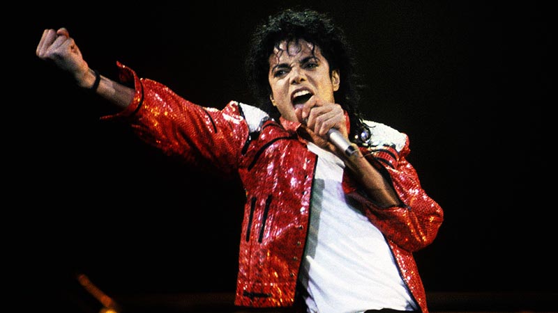 8 xu hướng thời trang lấy cảm hứng từ Michael Jackson