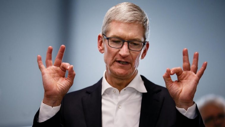 dien thoai iphone cu - elle man feature