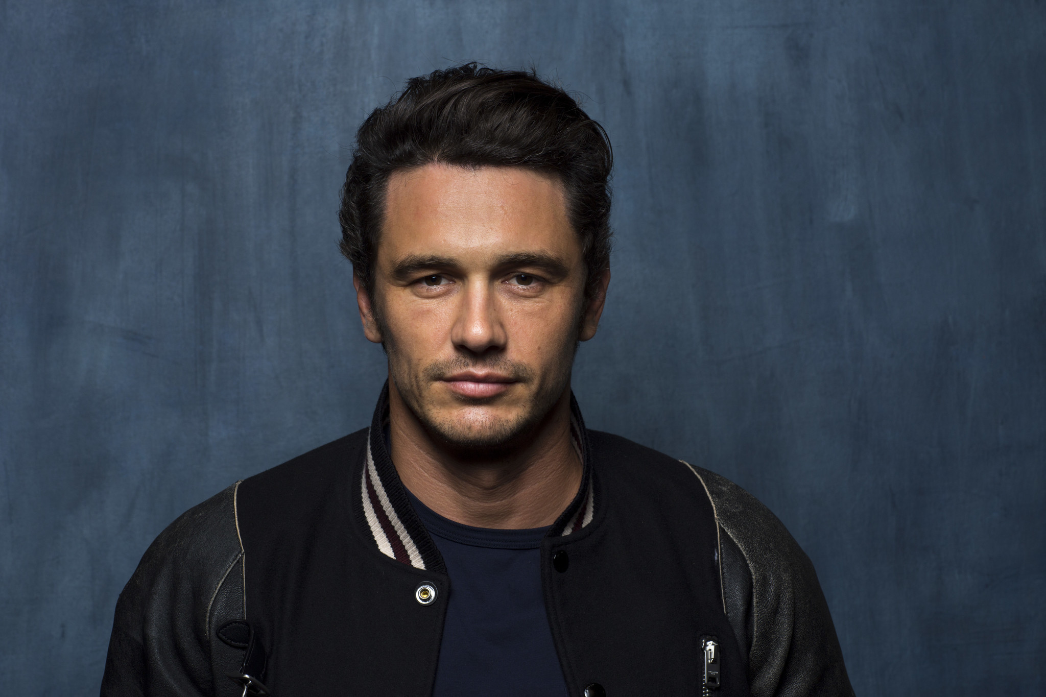 James Franco - bi to cao quay roi tinh duc - ELLE Man
