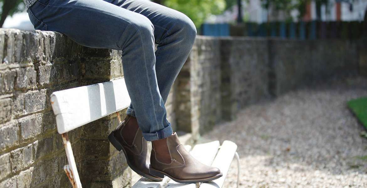 giay chelsea boots- elle man 17