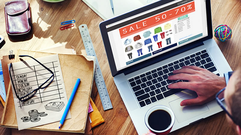 Tám mẹo mua sắm quần áo hiệu quả mùa giảm giá