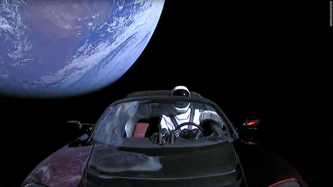 xe tesla - elle man 1