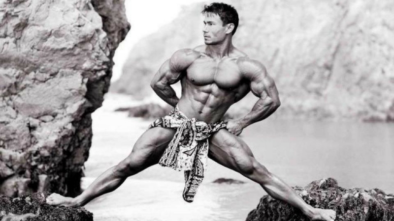 quai vat the hinh Danny Hester - elle man feature