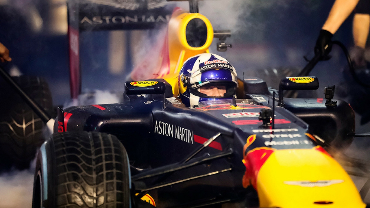 giai dua F1 elle man feature