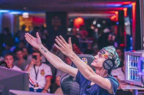 game fornite - elle man feature