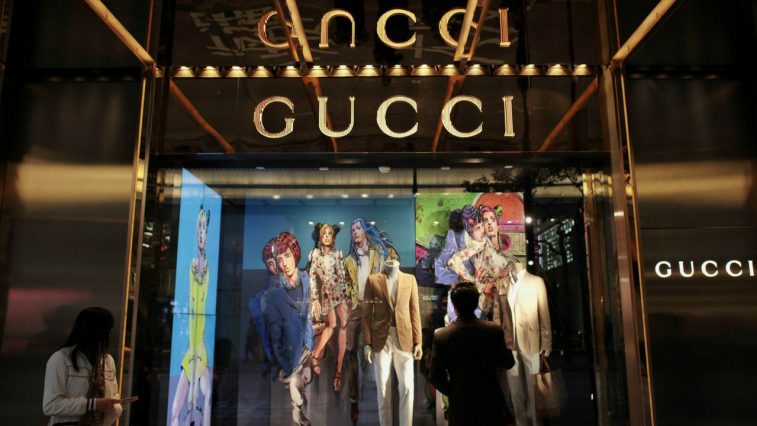 logo thuong hieu gucci - elle man feature