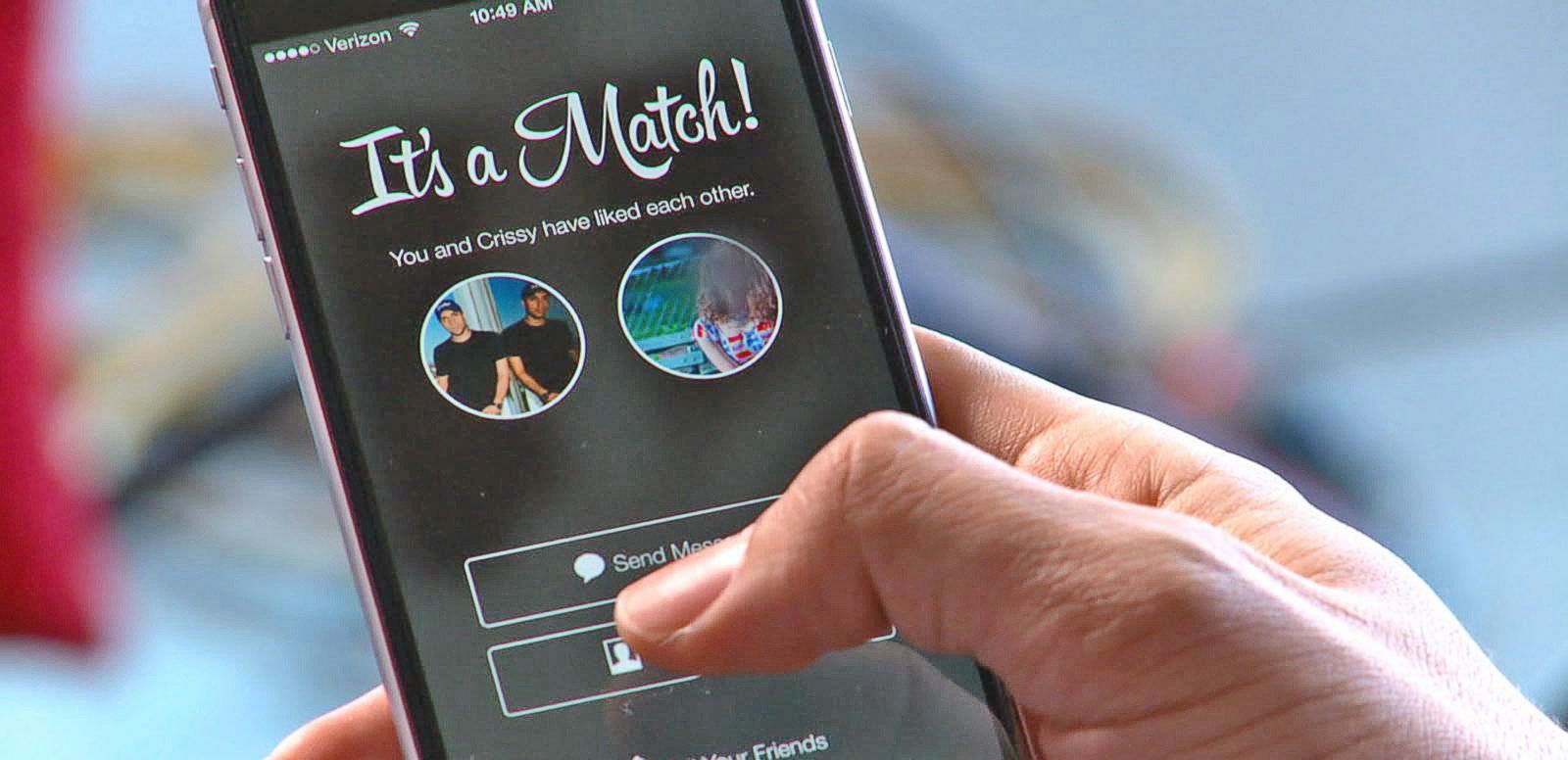 bi kip cua gai tinder - elle man feature
