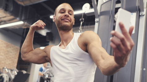 hinh tap gym elle man