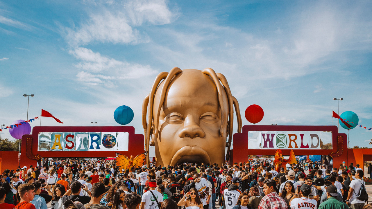 ca si travis scott elle man