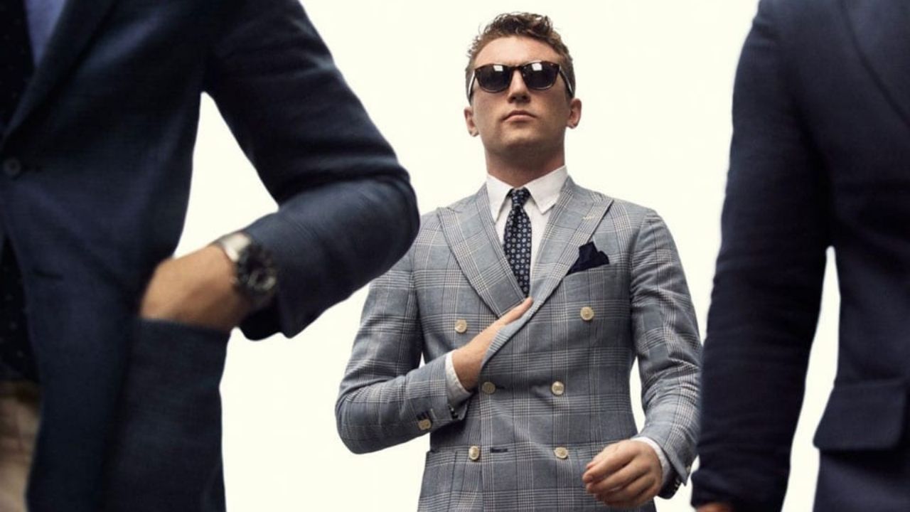 phoi do suit caro nam - elle man feature 1