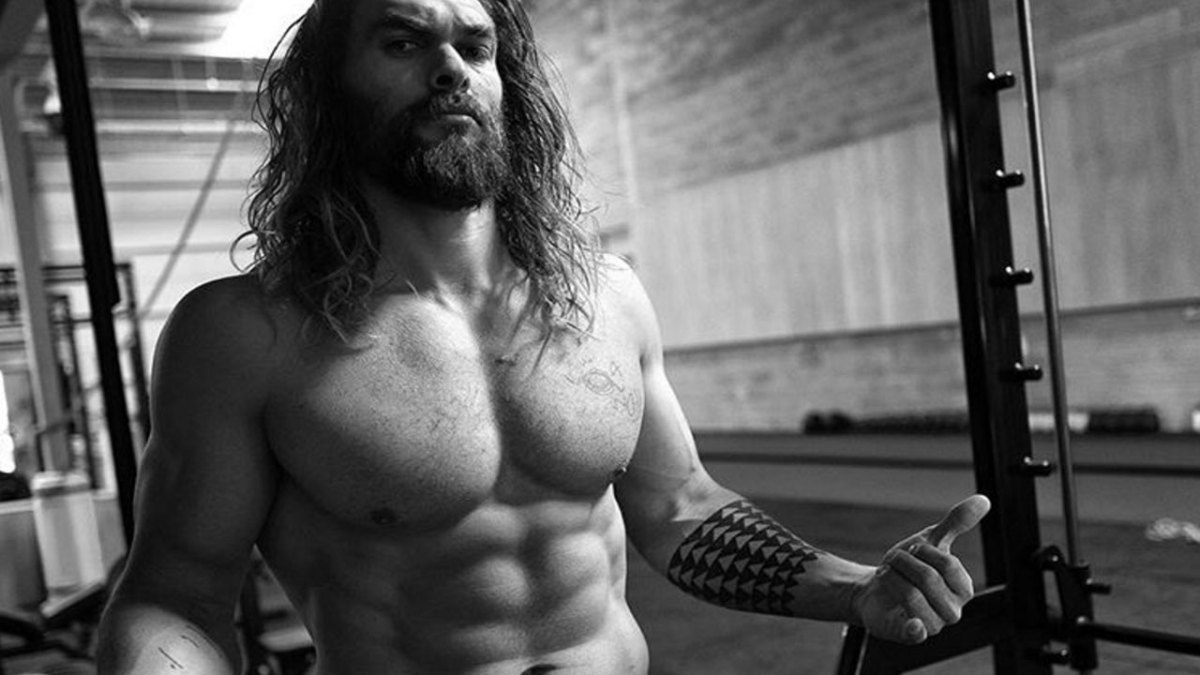 Hành trình trở thành Thủy Thần sáu múi của Jason Momoa