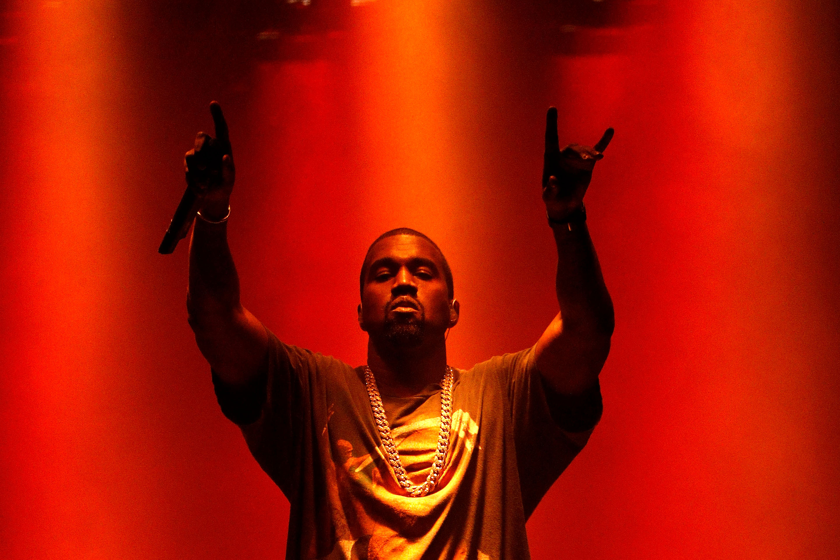 su kien am nhac kanye coachella elle 2