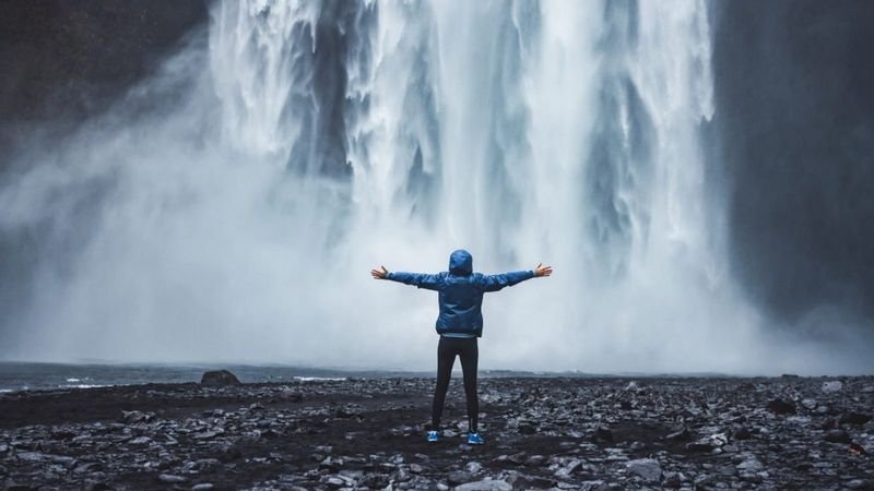 diem du lich - ELLE Man -feature