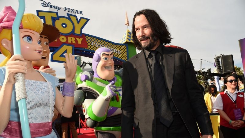 dien vien keanu reeves toy story - elle man feature 11
