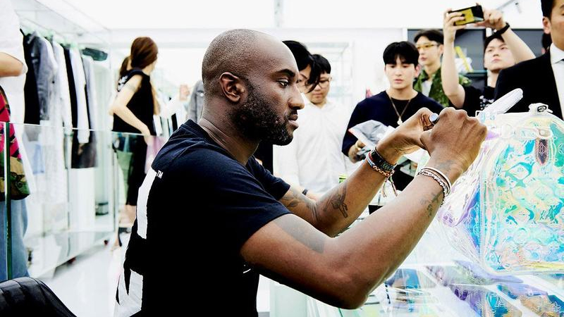 Farfetch mua lại công ty mẹ Off-White™ feature elle man